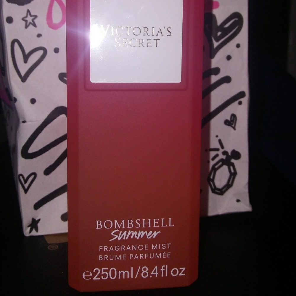 VS BOMBSHELL SUMMER